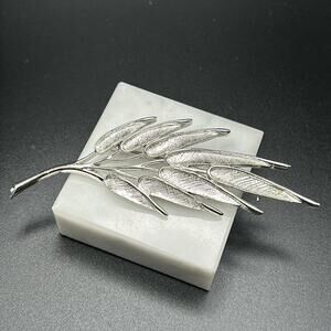 Vintage Judy Lee silver tone leaf branch large brooch pin #211  3 3/4”